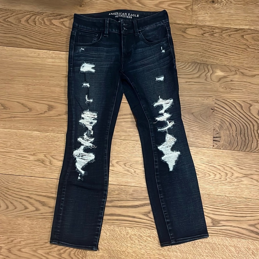 American Eagle Dark Wash Cropped Jeans